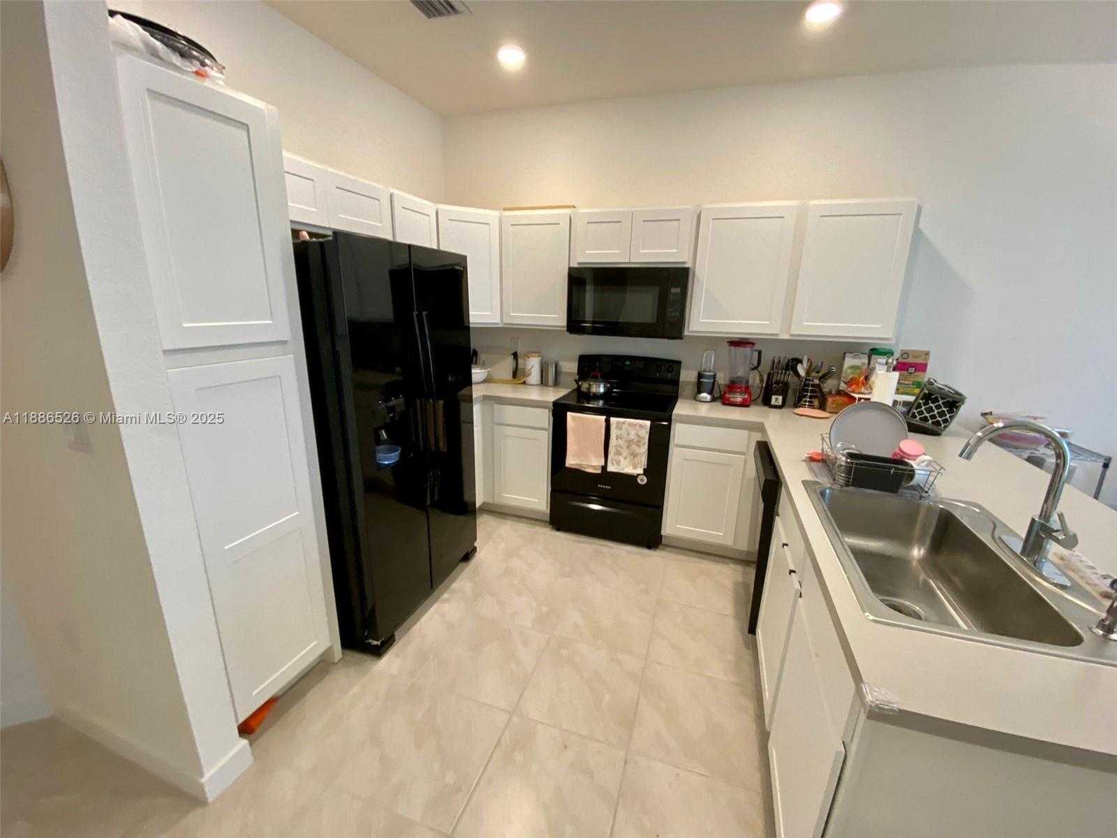 Small Image of 20838 NORTH WEST 13TH AVE, Miami Gardens Number 6