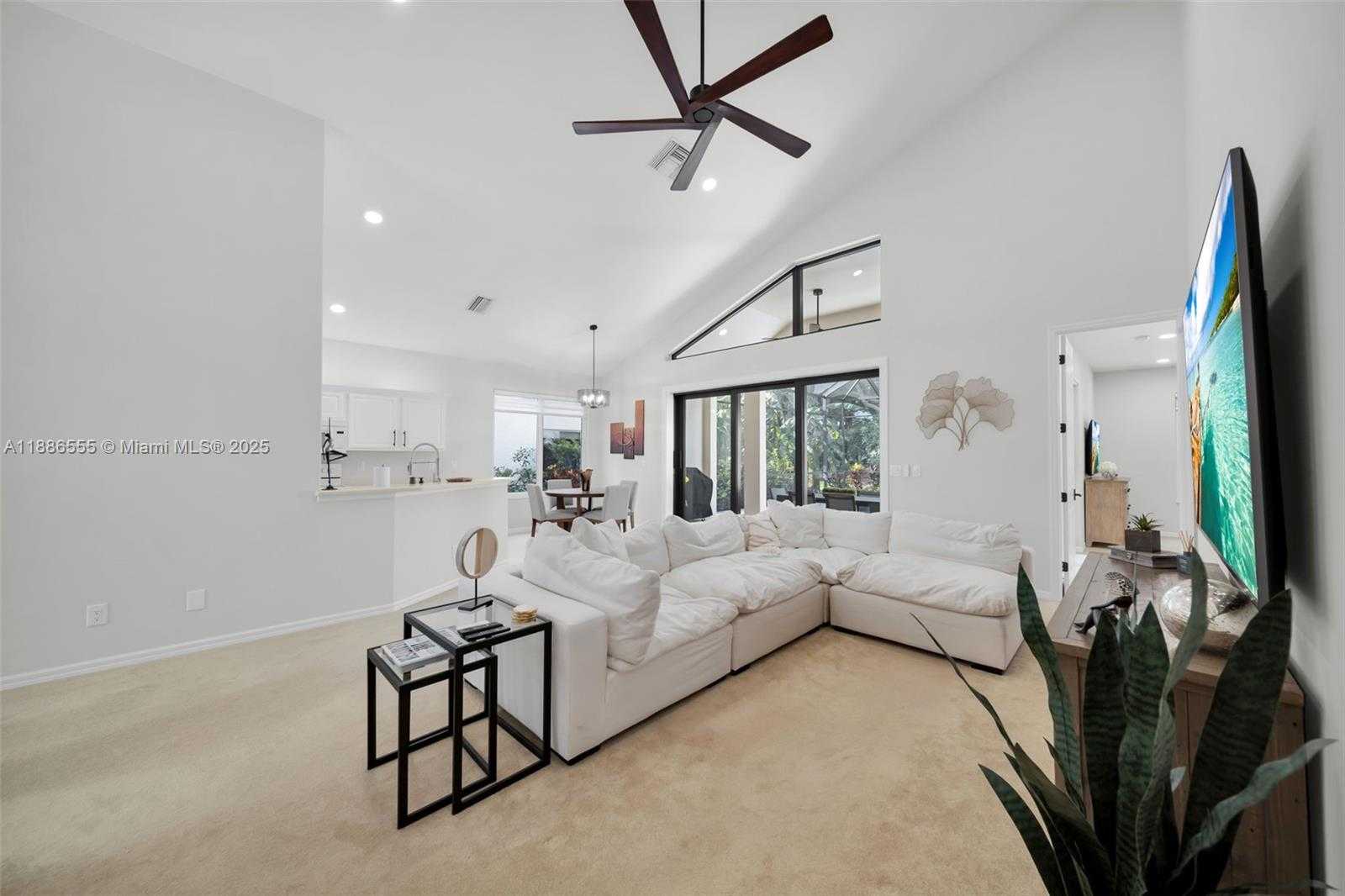 Small Image of 8864 VENTURA WAY, Other City - In The State Of Florida Number 13
