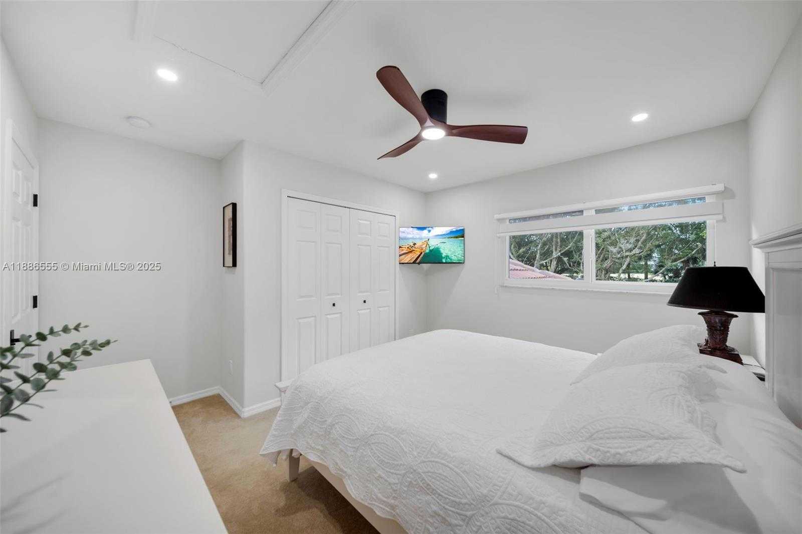 Small Image of 8864 VENTURA WAY, Other City - In The State Of Florida Number 19