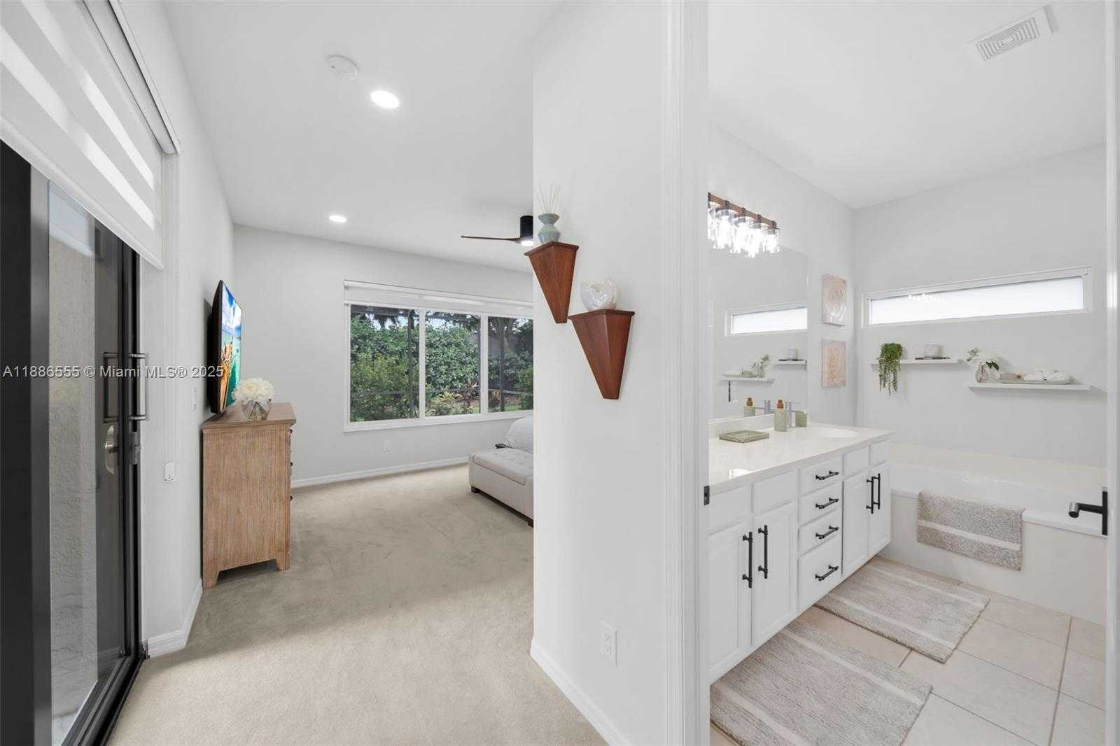 Small Image of 8864 VENTURA WAY, Other City - In The State Of Florida Number 22