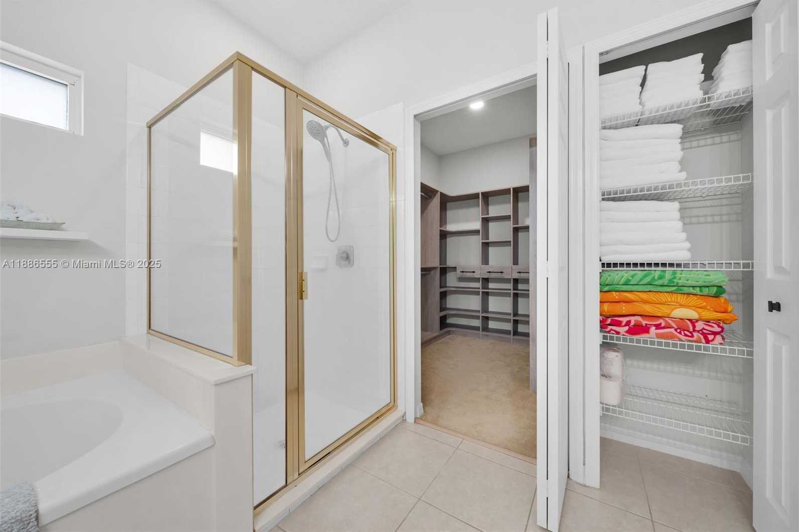 Small Image of 8864 VENTURA WAY, Other City - In The State Of Florida Number 27