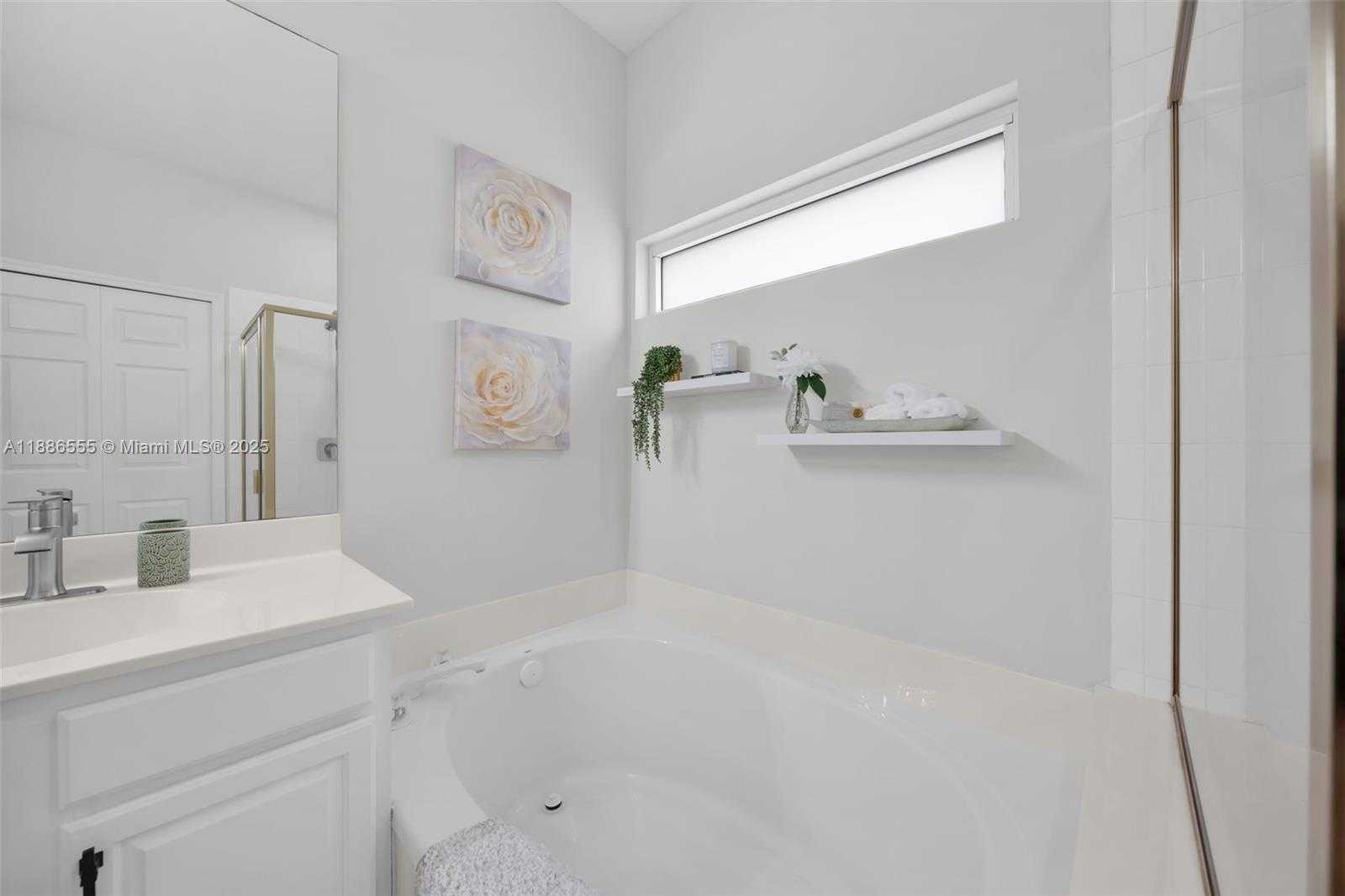 Small Image of 8864 VENTURA WAY, Other City - In The State Of Florida Number 29