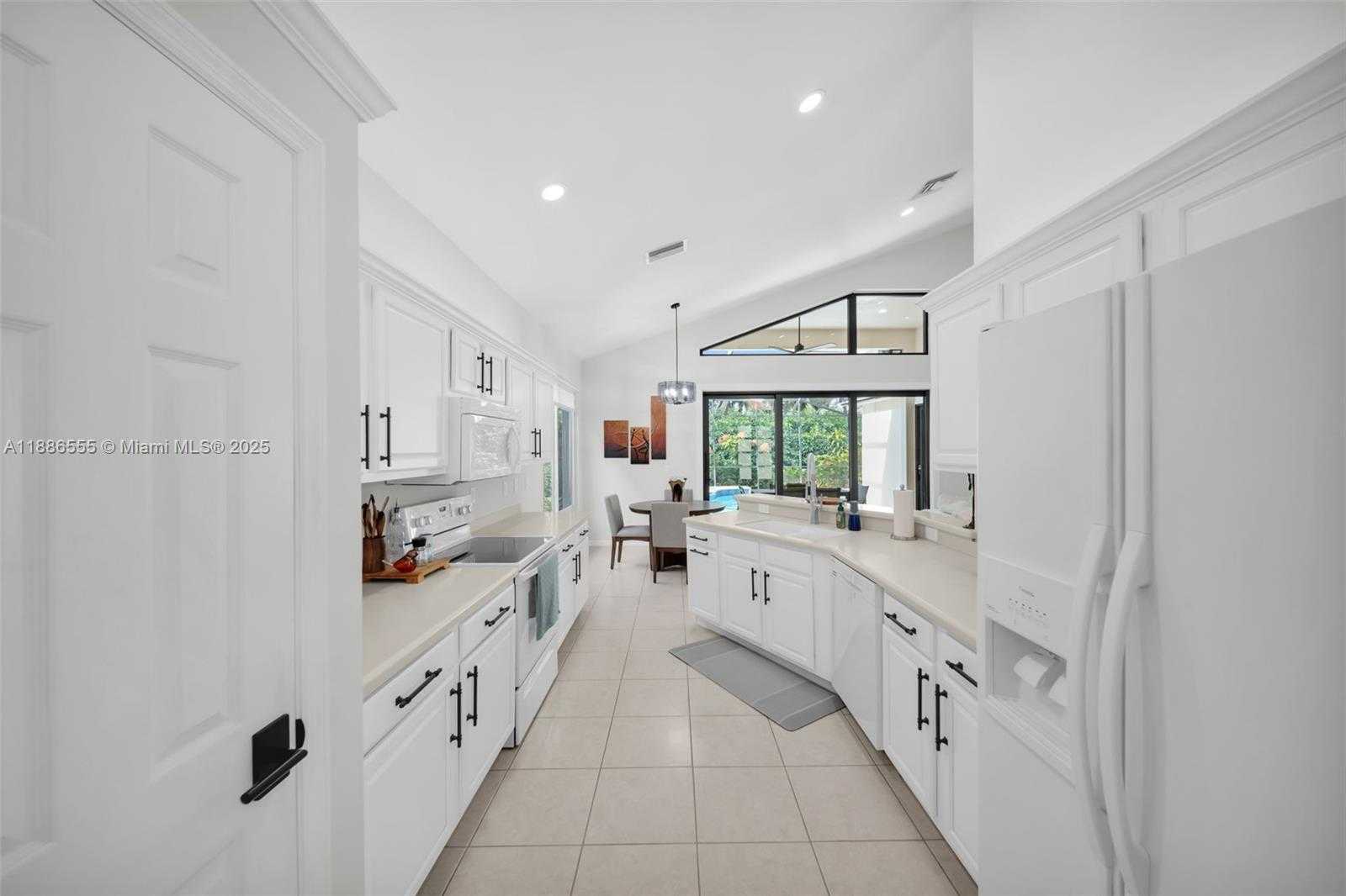 Small Image of 8864 VENTURA WAY, Other City - In The State Of Florida Number 4
