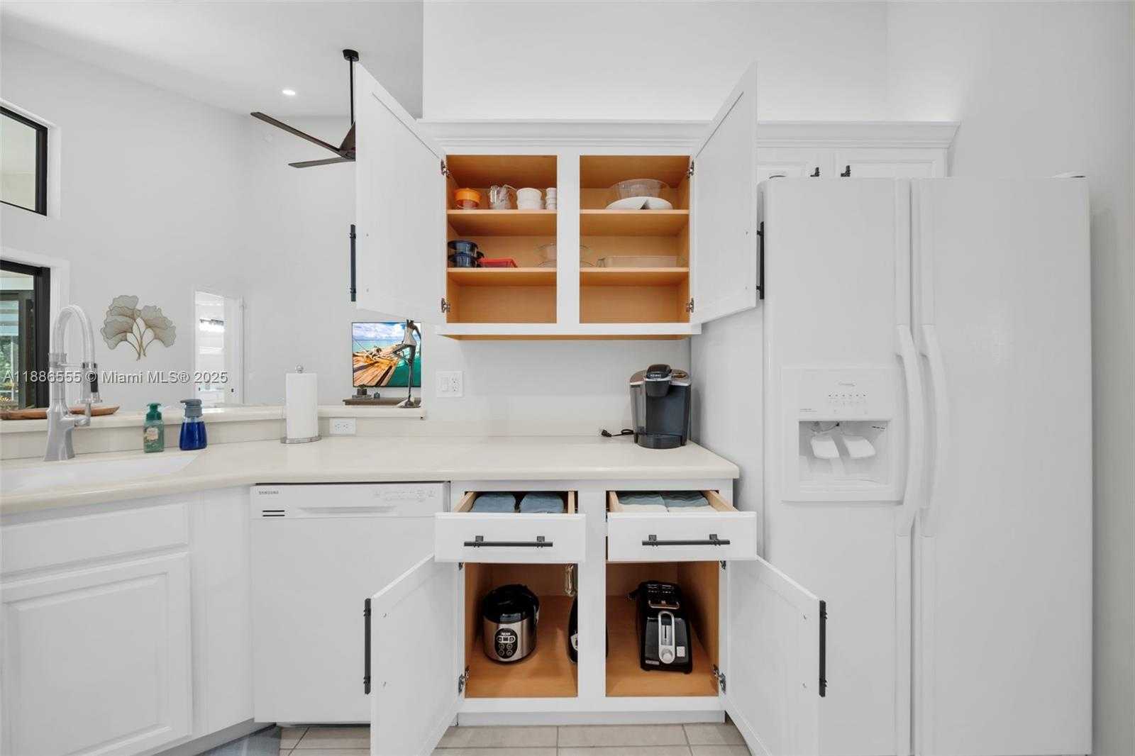 Small Image of 8864 VENTURA WAY, Other City - In The State Of Florida Number 5