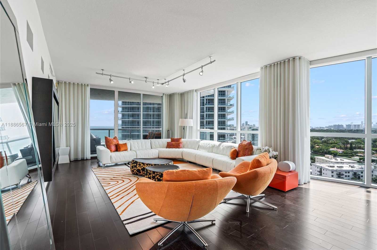 Small Image of 3801 COLLINS AVE #1601, Miami Beach Number 4