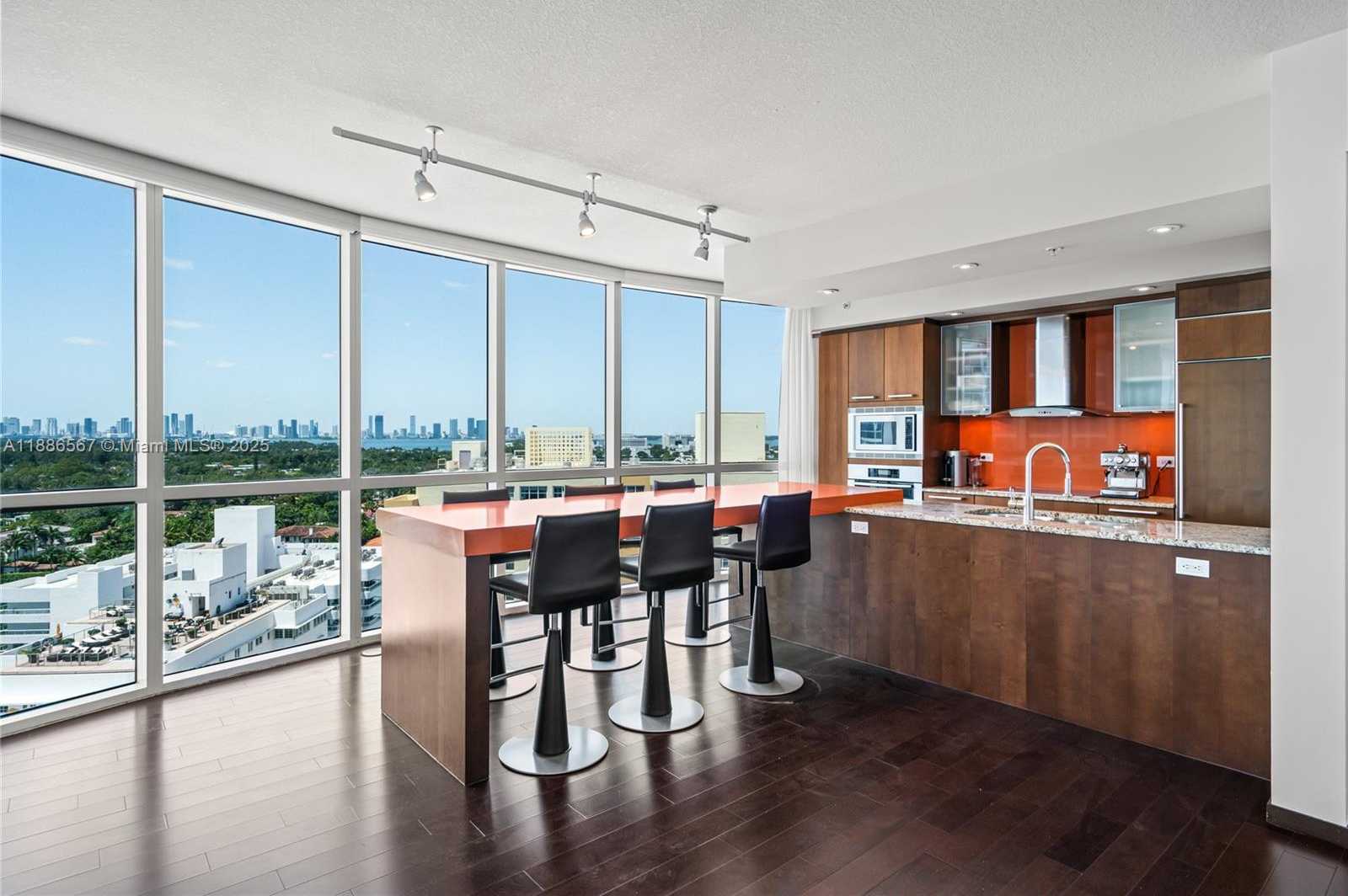 Small Image of 3801 COLLINS AVE #1601, Miami Beach Number 5