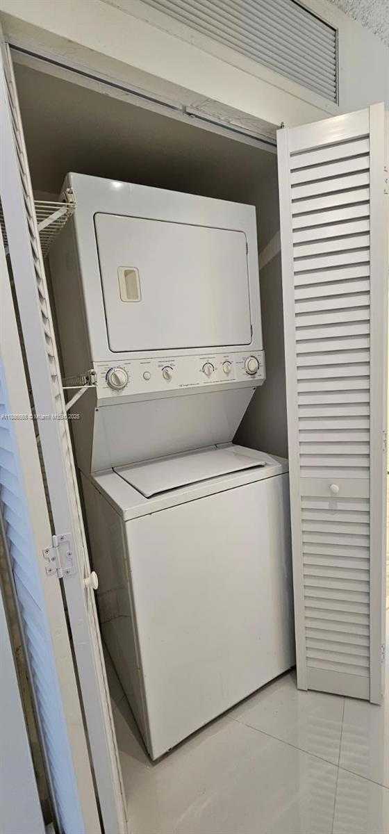 Imagen de Pequeño Objeto