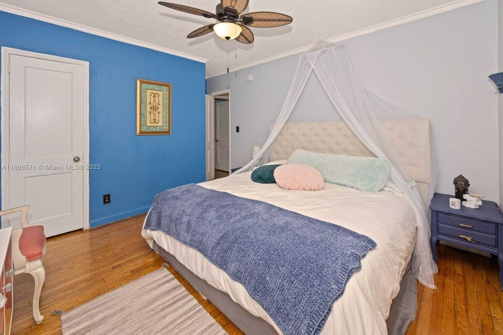 Small Image of 1701 FLETCHER ST #1701, Hollywood Number 2