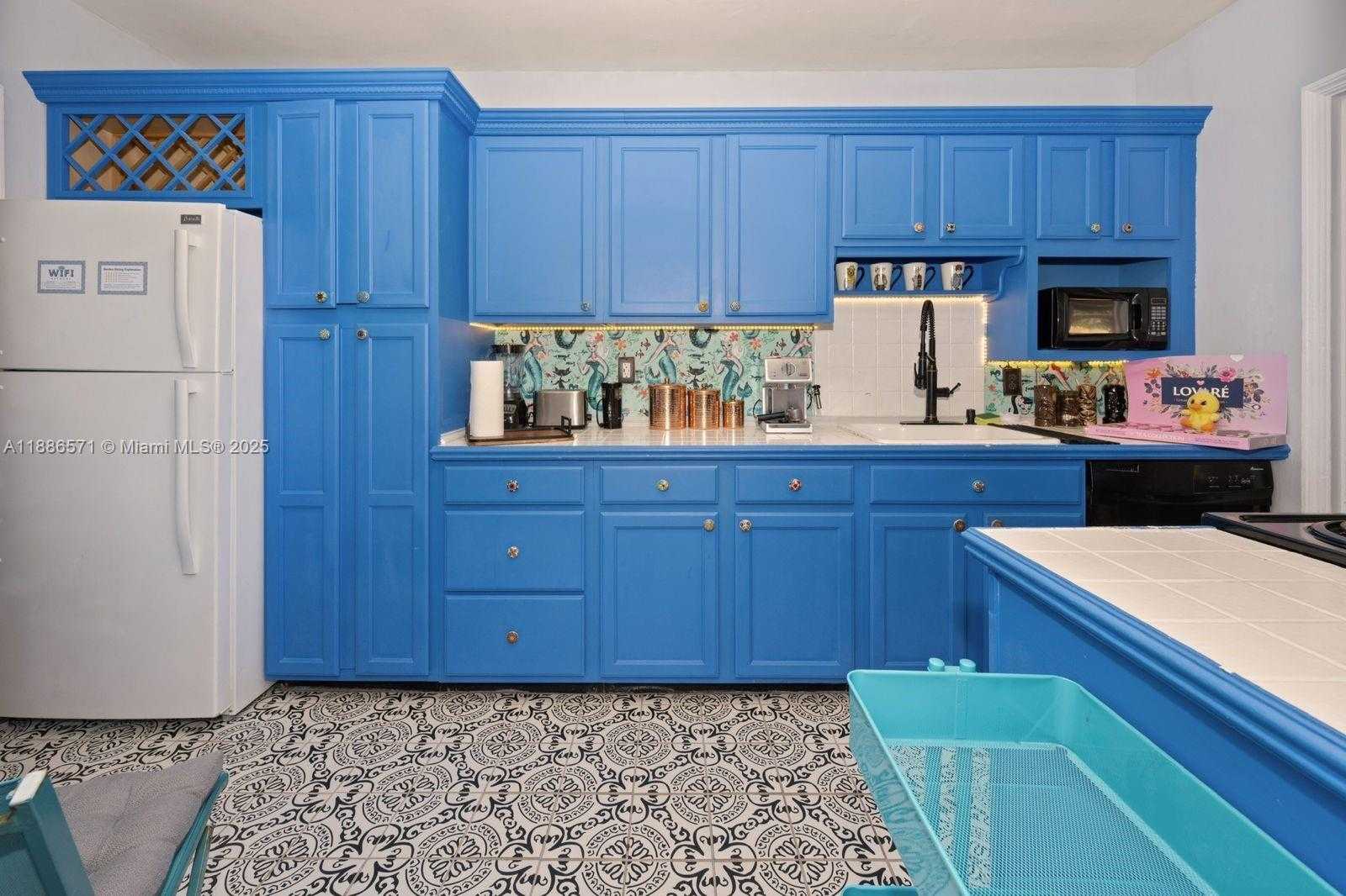Small Image of 1701 FLETCHER ST #1701, Hollywood Number 4