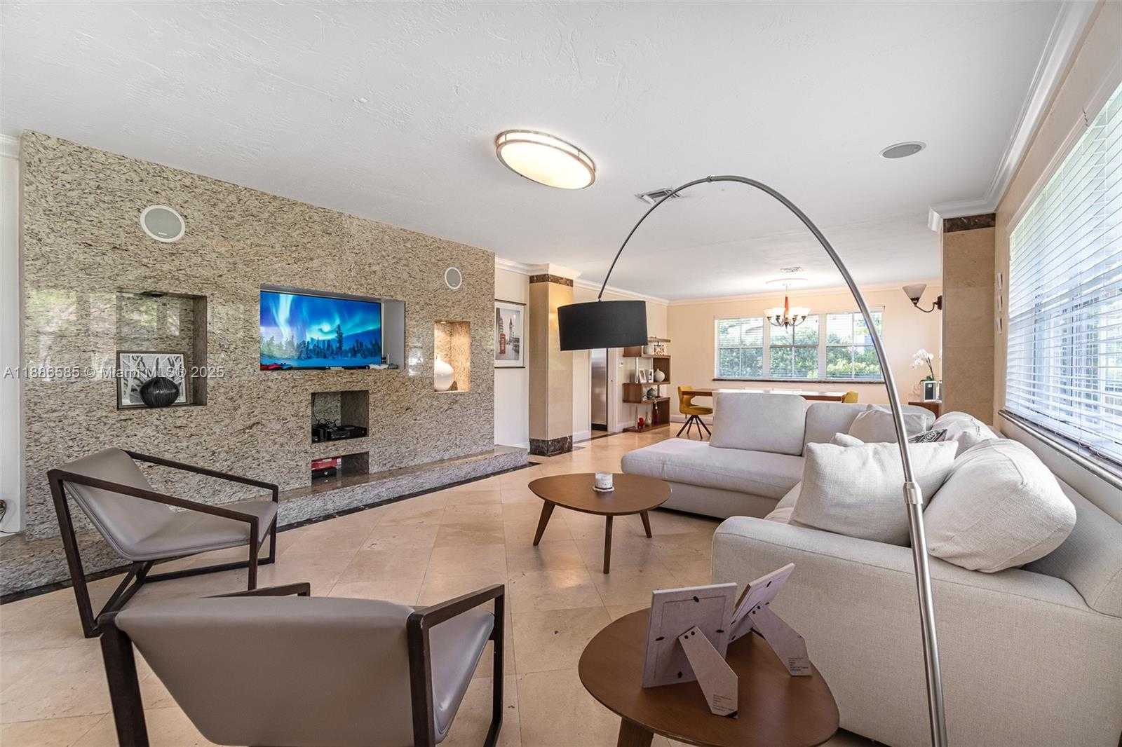 Small Image of 14644 SOUTH WEST 83RD CT, Palmetto Bay Number 2