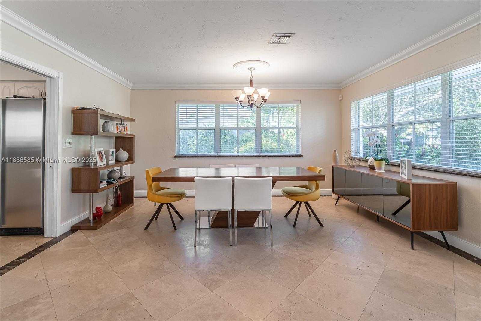 Small Image of 14644 SOUTH WEST 83RD CT, Palmetto Bay Number 4