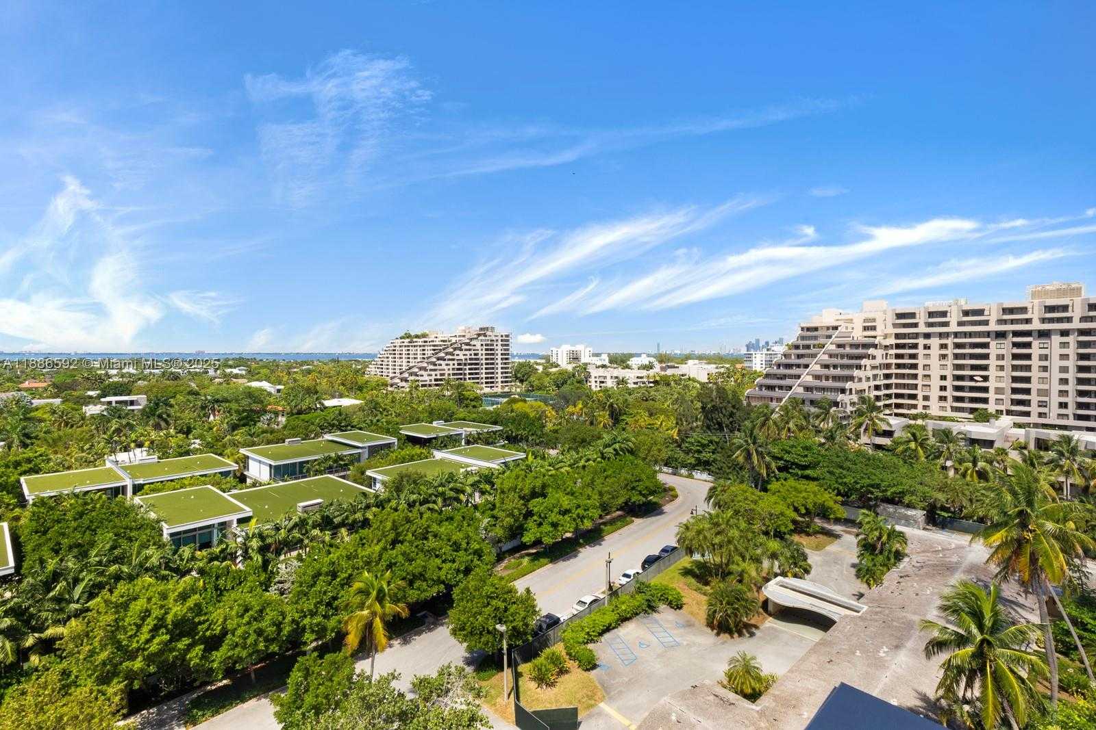Small Image of 350 OCEAN DR #901N, Key Biscayne Number 34