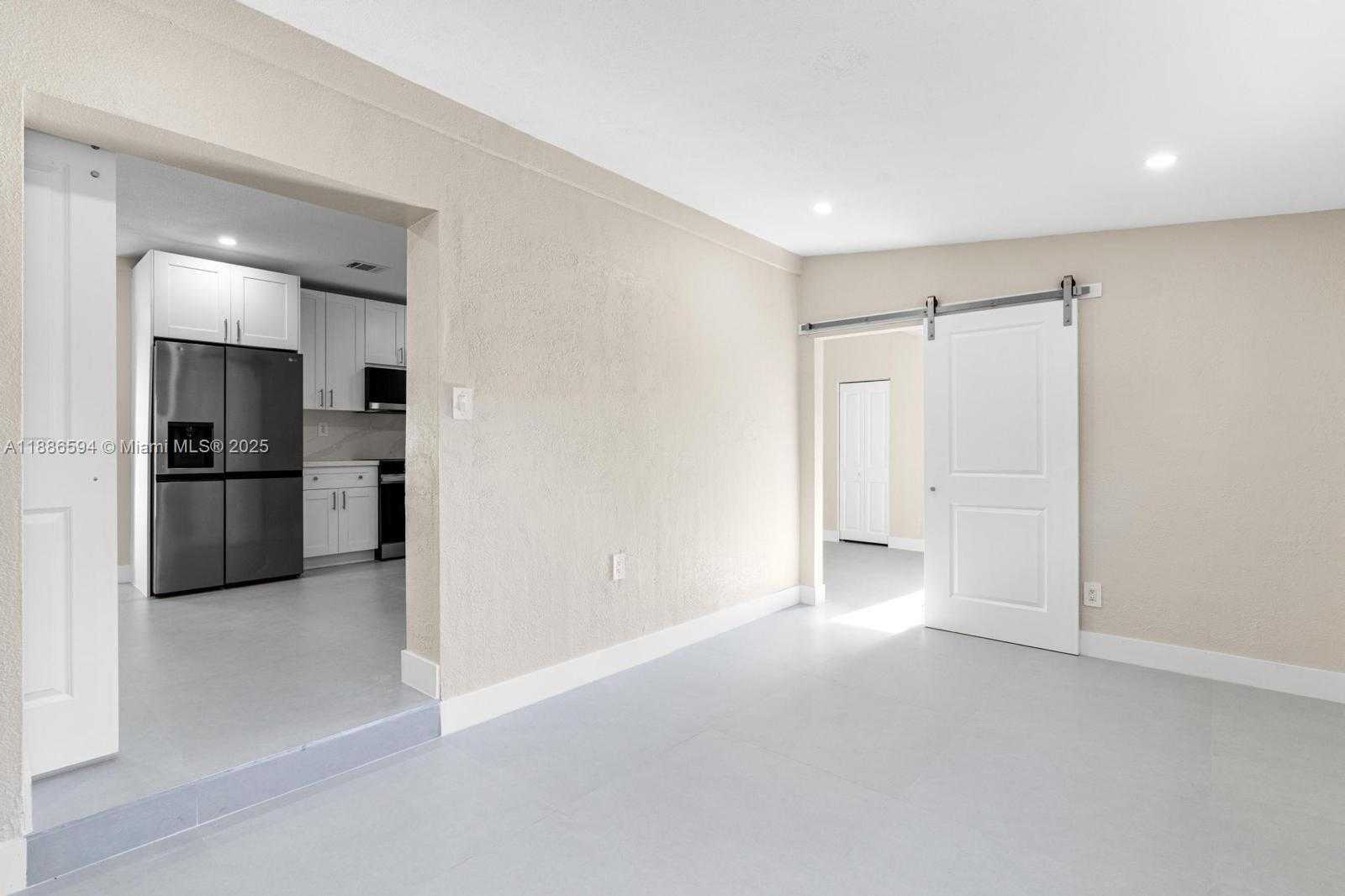 Small Image of 9300 MARINE DR, Cutler Bay Number 11