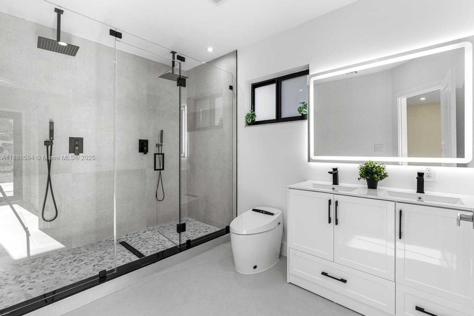 Small Image of 9300 MARINE DR, Cutler Bay Number 9