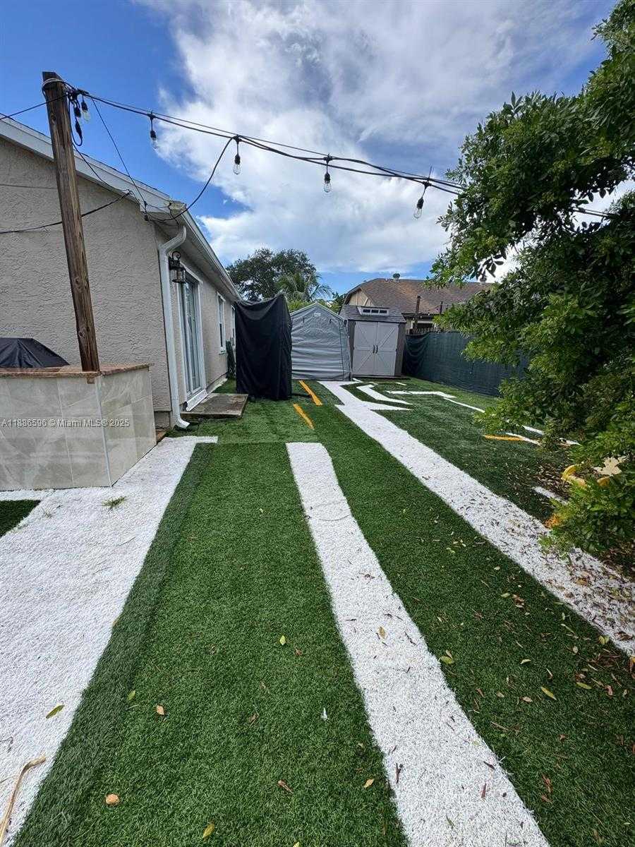 Small Image of 11077 SACCO DR, Boca Raton Number 12