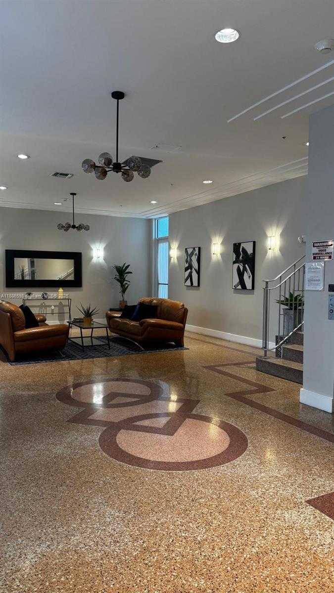 Small Image of 7326 COLLINS AVE #205, Miami Beach Number 13