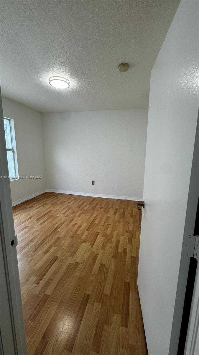 Small Image of 7326 COLLINS AVE #205, Miami Beach Number 7