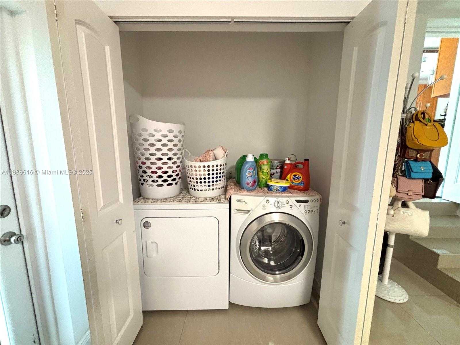 Small Image of 13101 NORTH WEST MIAMI CT, Miami Number 24