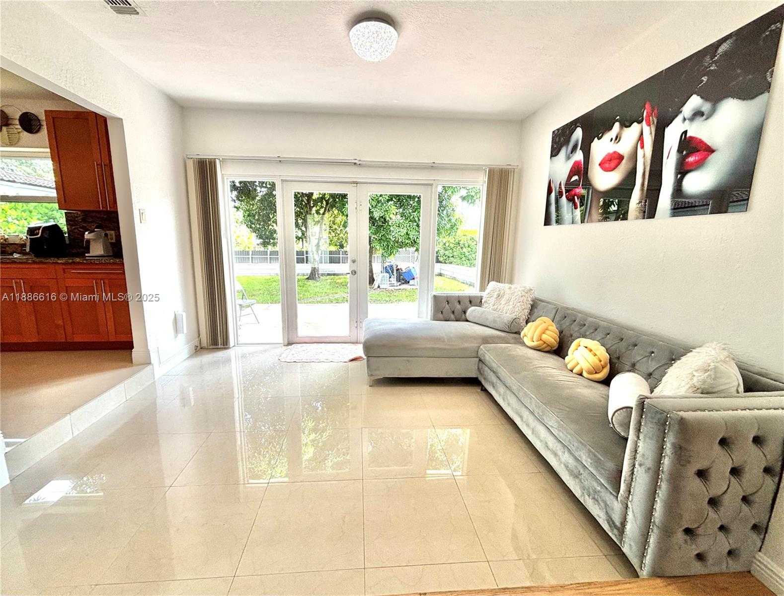 Small Image of 13101 NORTH WEST MIAMI CT, Miami Number 9
