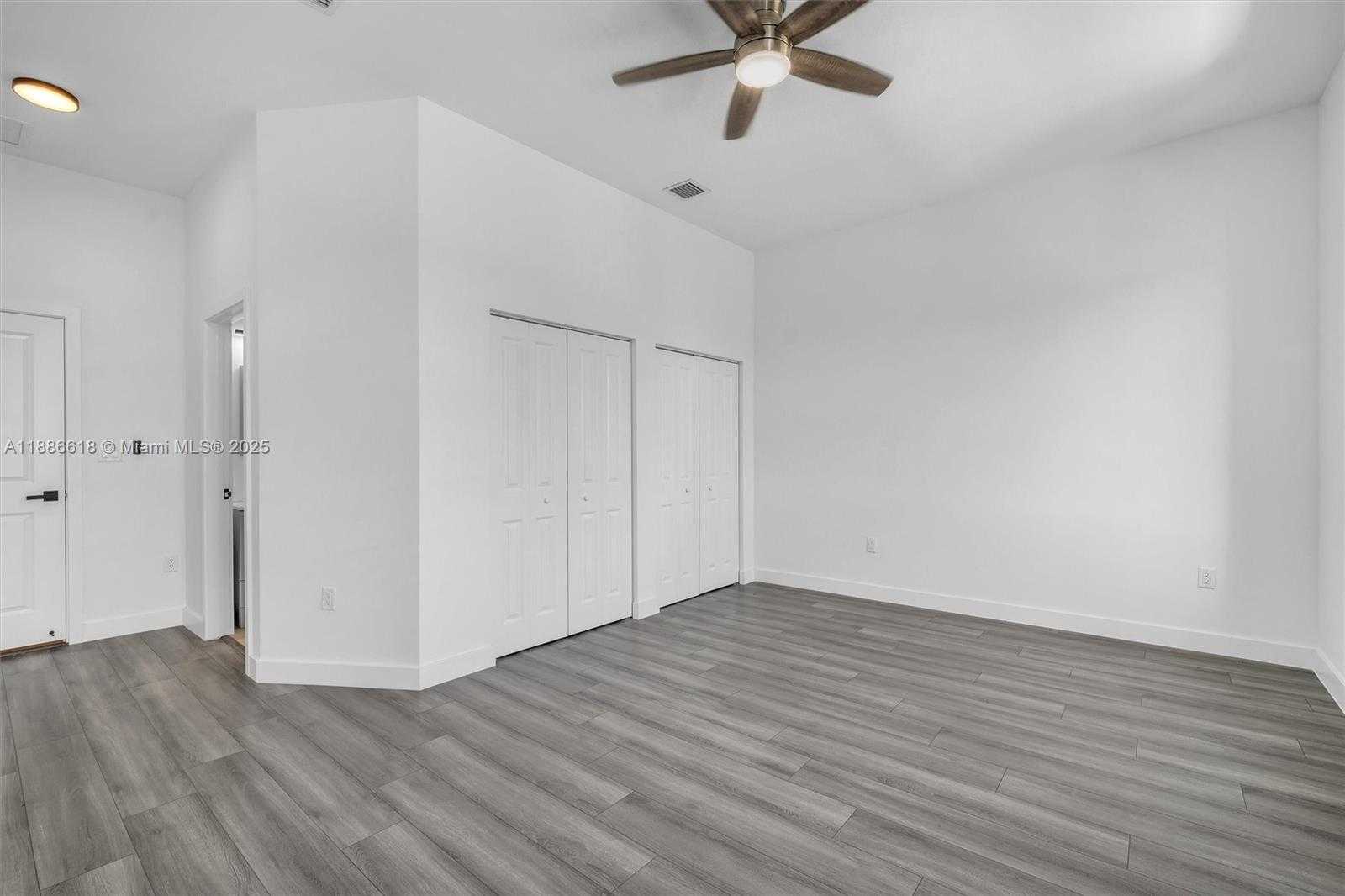 Small Image of 309 NORTH WEST 7TH CT, Hallandale Beach Number 8