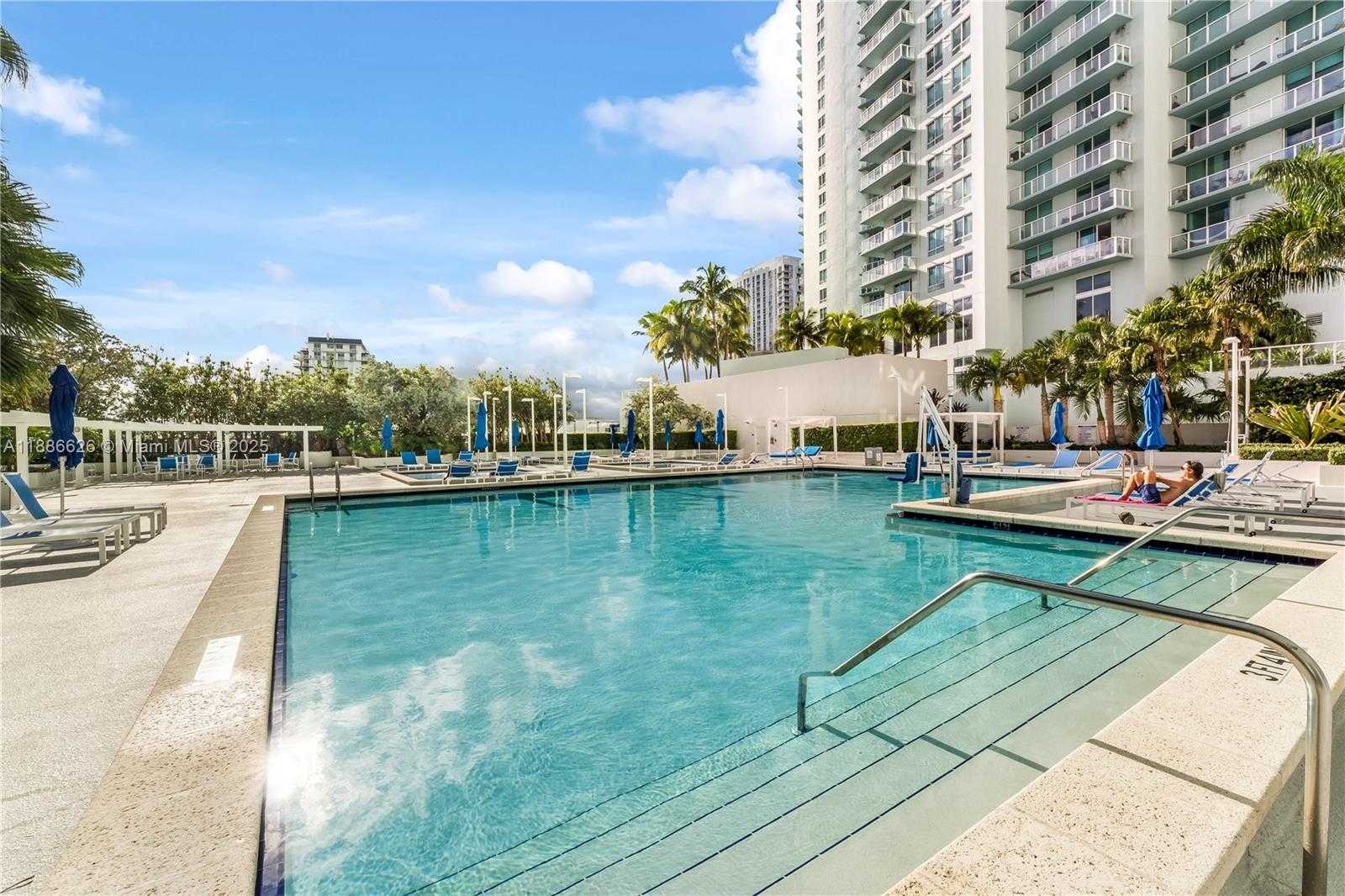 Small Image of 1800 NORTH BAYSHORE DR #4006, Miami Number 24
