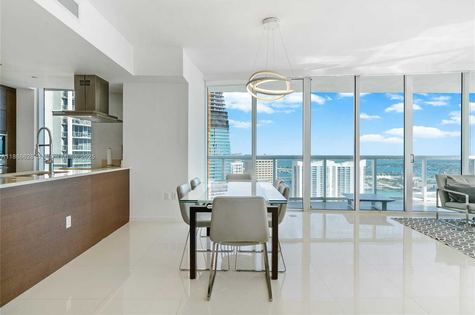 Small Image of 495 BRICKELL AVE #4802, Miami Number 10