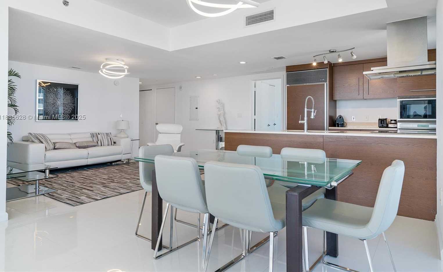 Small Image of 495 BRICKELL AVE #4802, Miami Number 14