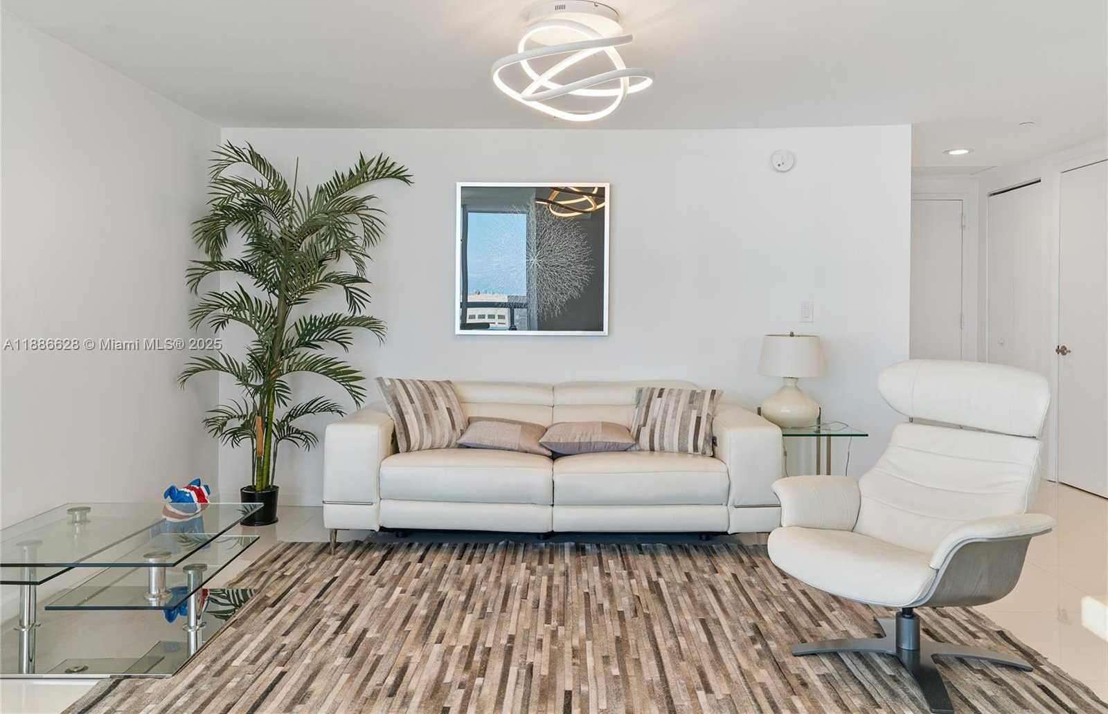 Small Image of 495 BRICKELL AVE #4802, Miami Number 19