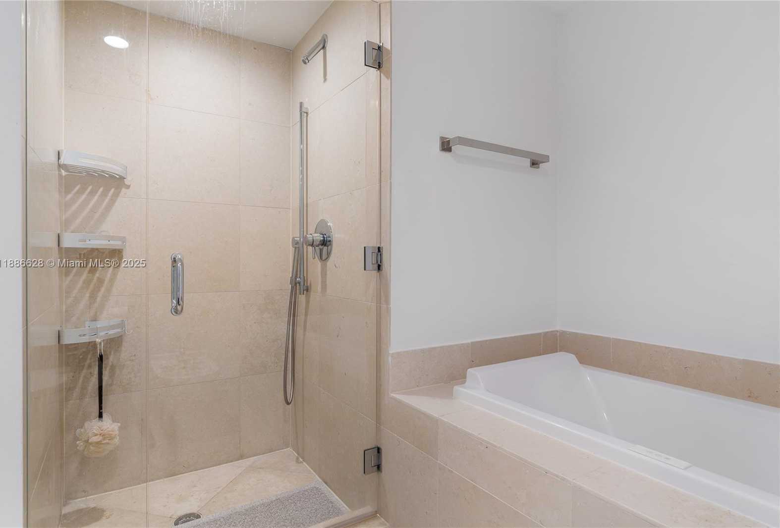 Small Image of 495 BRICKELL AVE #4802, Miami Number 24