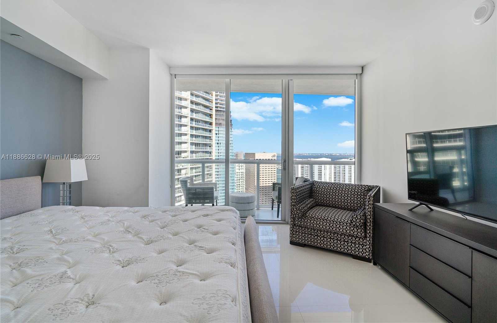 Small Image of 495 BRICKELL AVE #4802, Miami Number 33