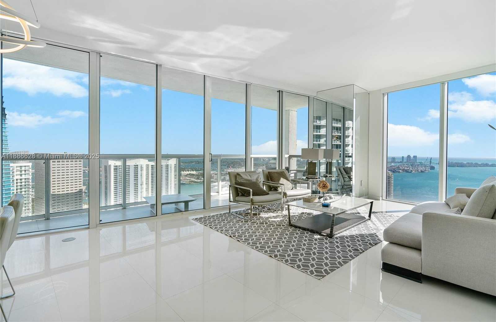 Small Image of 495 BRICKELL AVE #4802, Miami Number 4