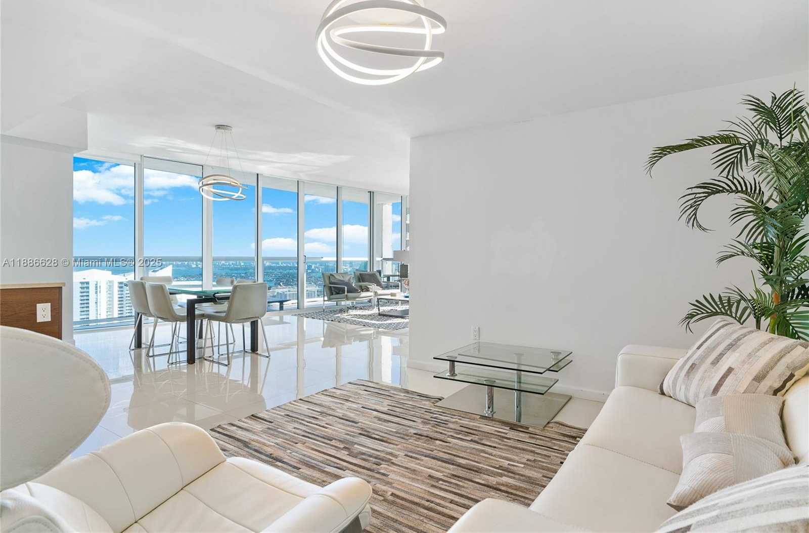 Small Image of 495 BRICKELL AVE #4802, Miami Number 7
