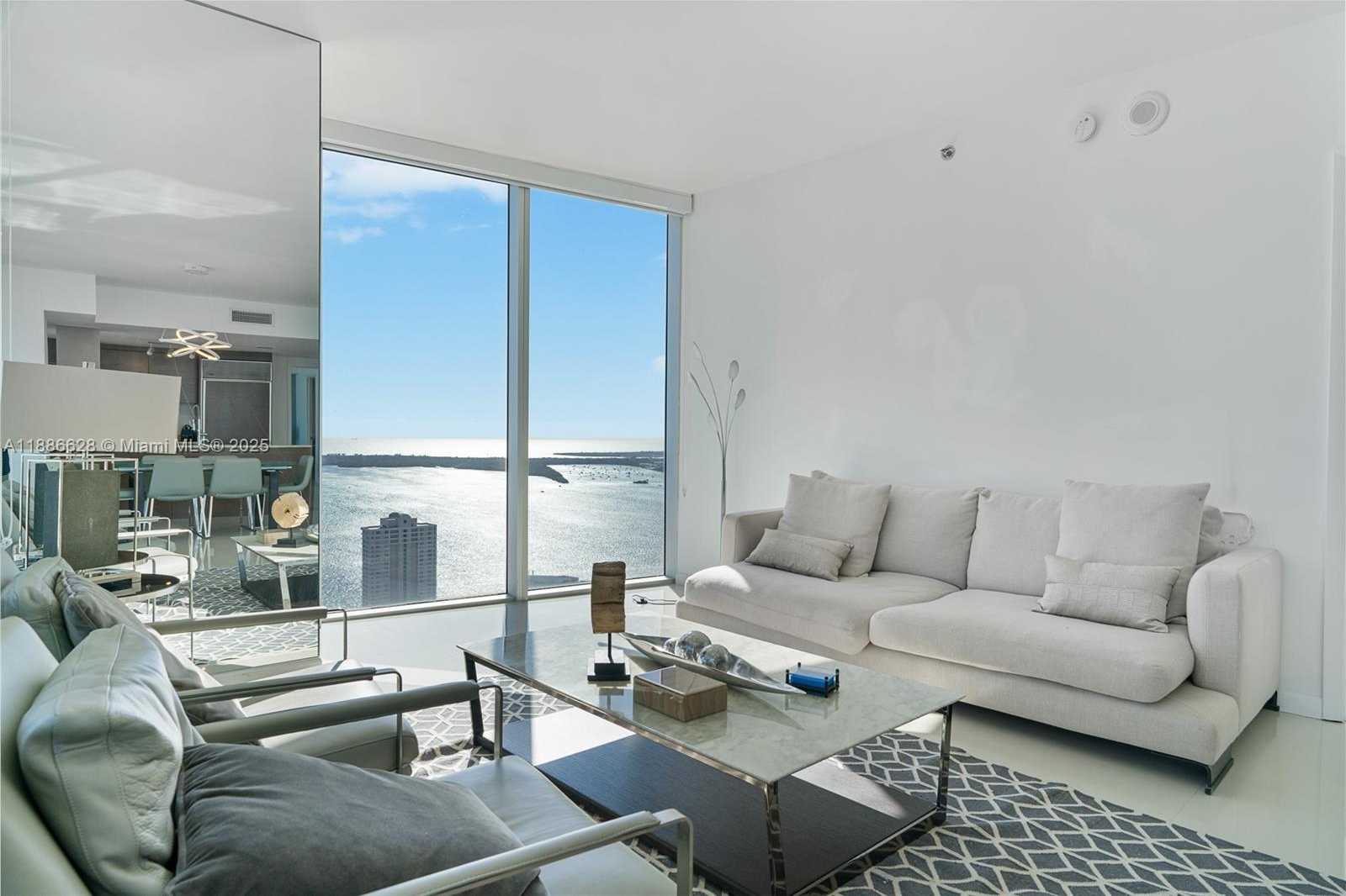 Small Image of 495 BRICKELL AVE #4802, Miami Number 8