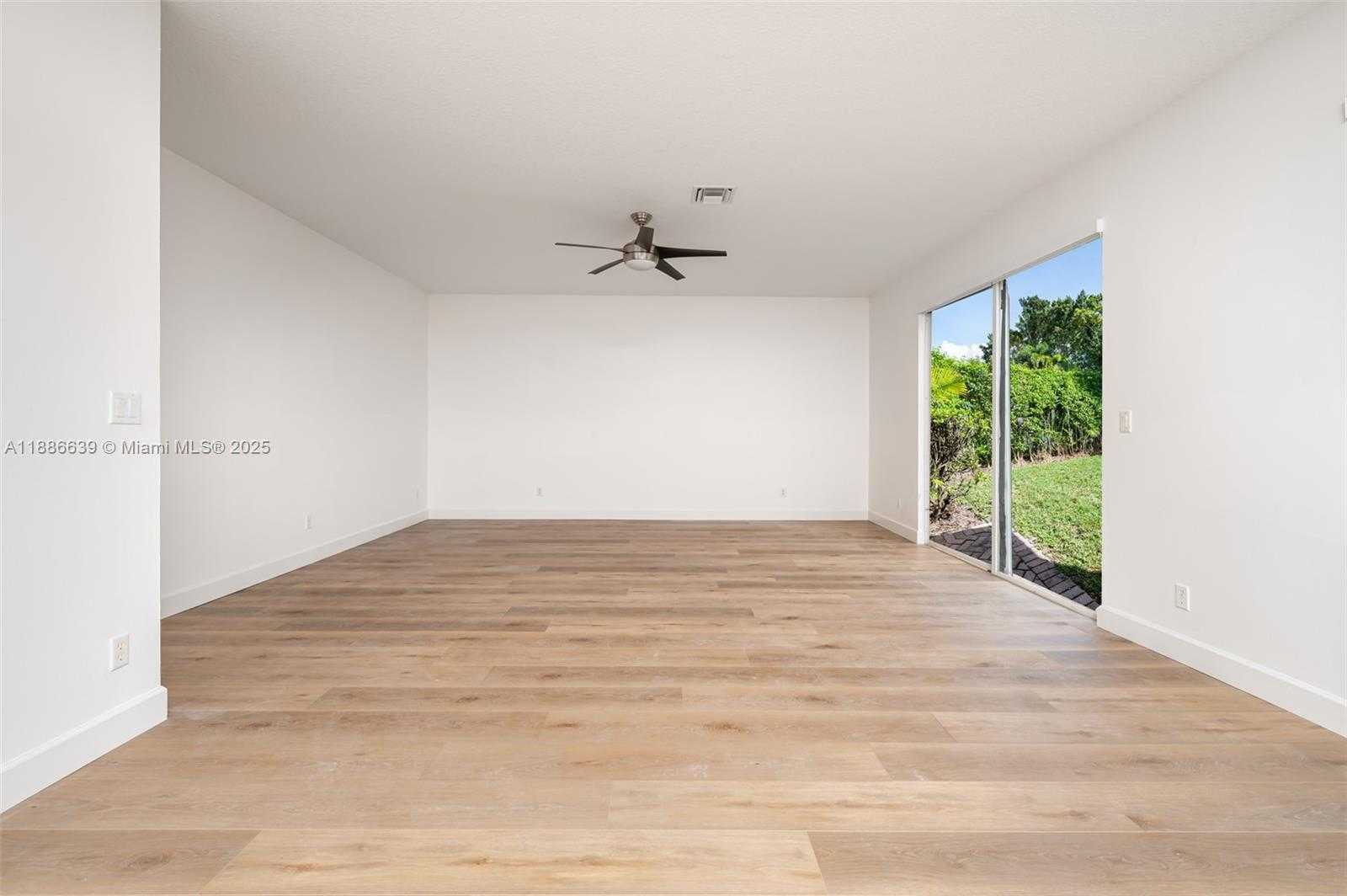 Small Image of 19282 SENECA AV, Weston Number 19