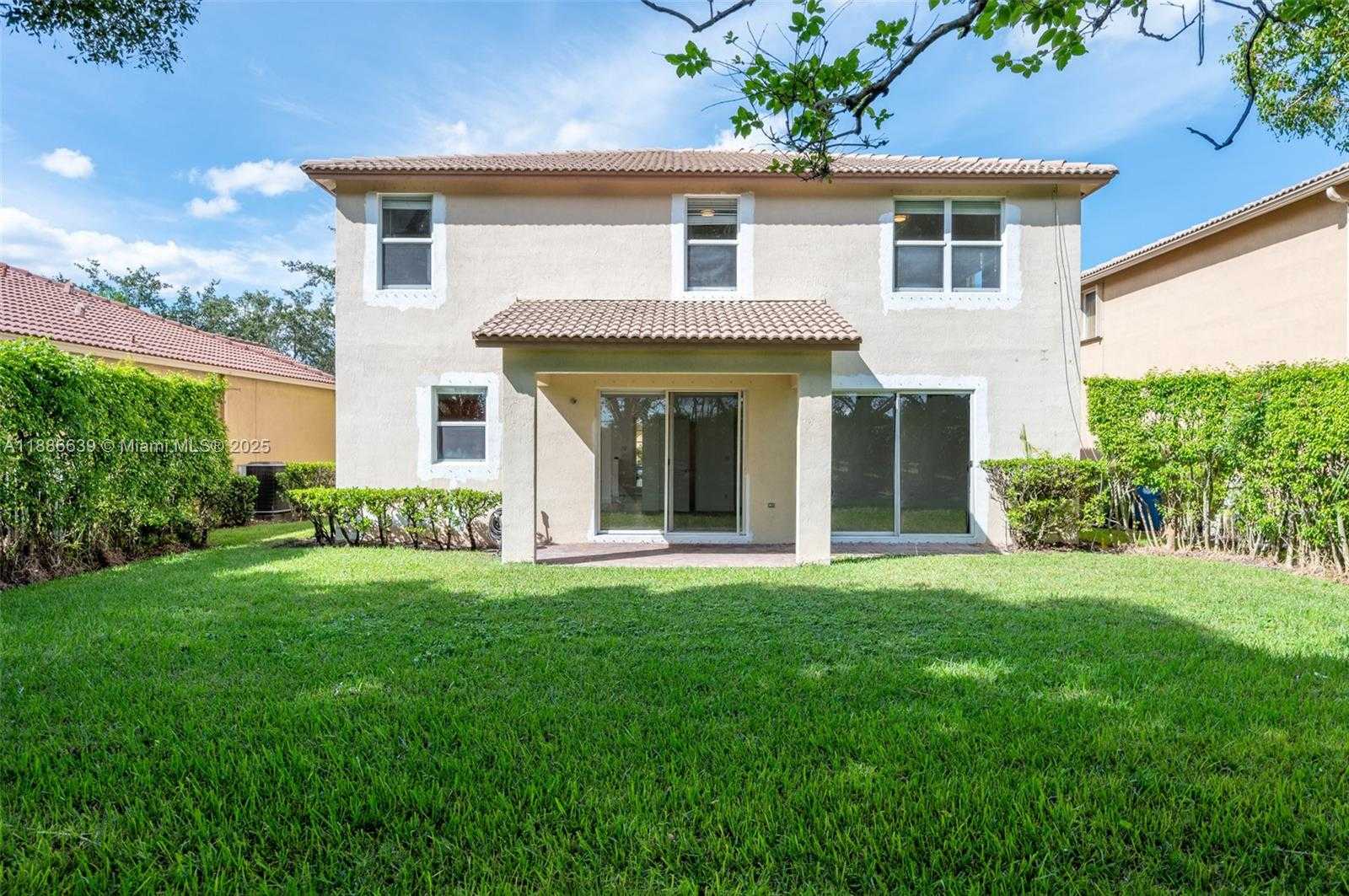 Small Image of 19282 SENECA AV, Weston Number 3