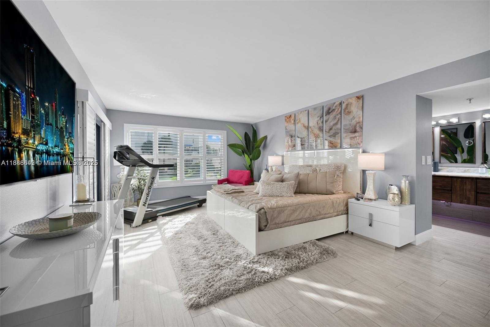 Small Image of 372 GOLFVIEW RD #201, North Palm Beach Number 19