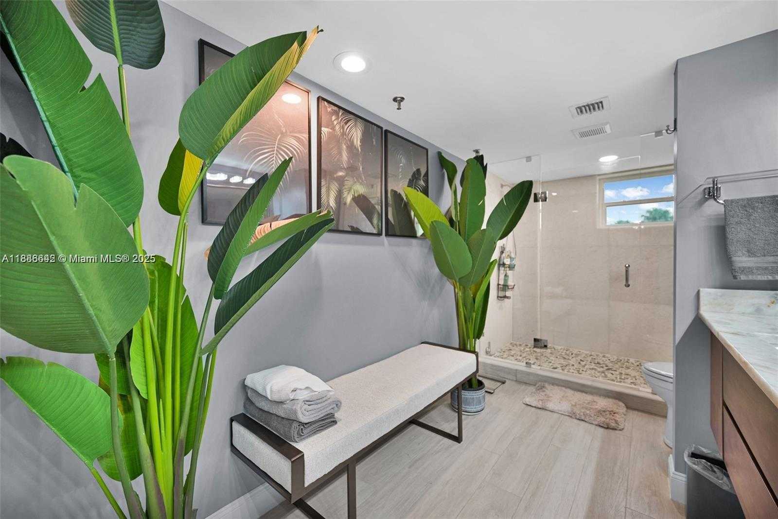 Small Image of 372 GOLFVIEW RD #201, North Palm Beach Number 24