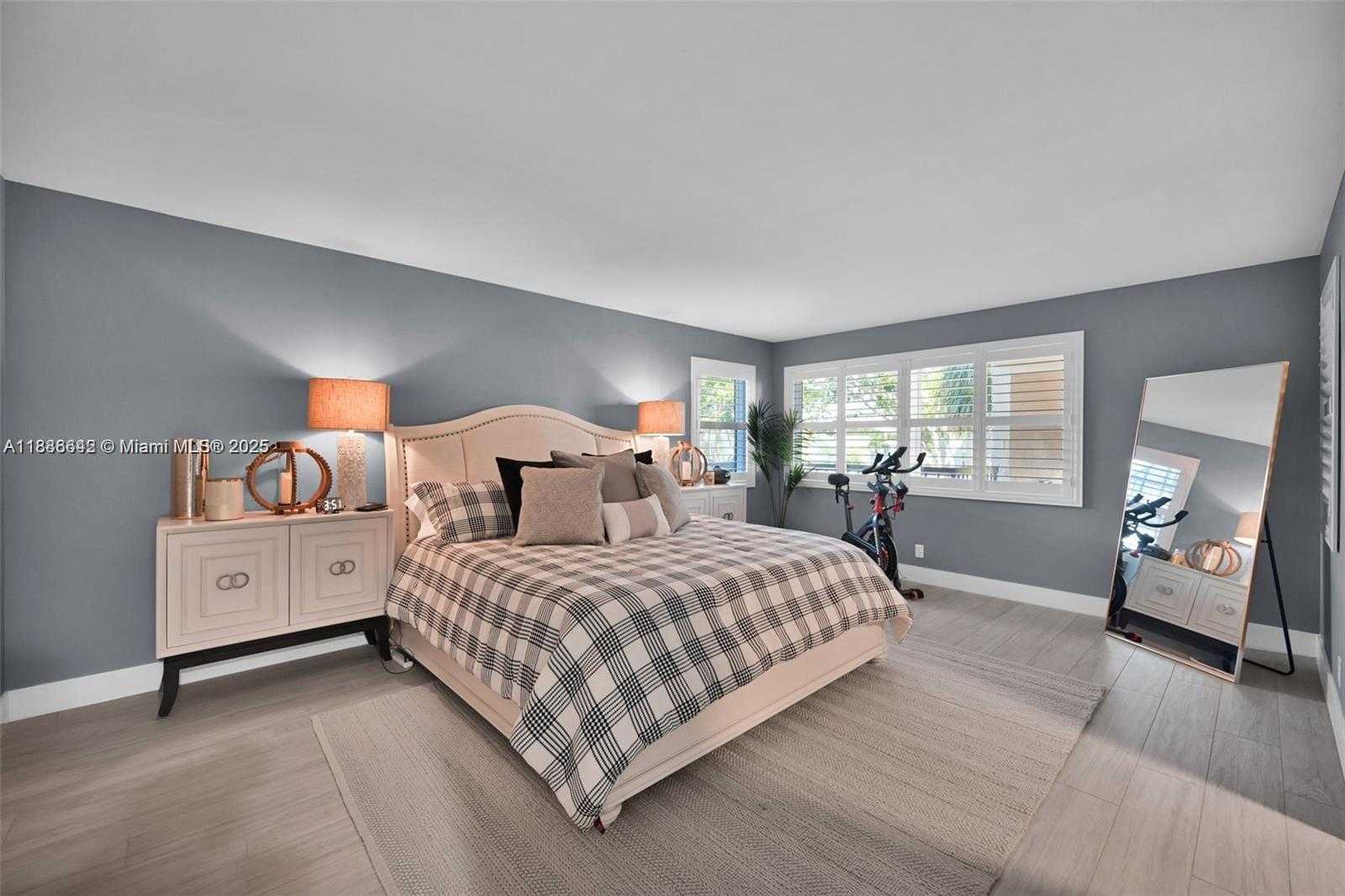 Small Image of 372 GOLFVIEW RD #201, North Palm Beach Number 27