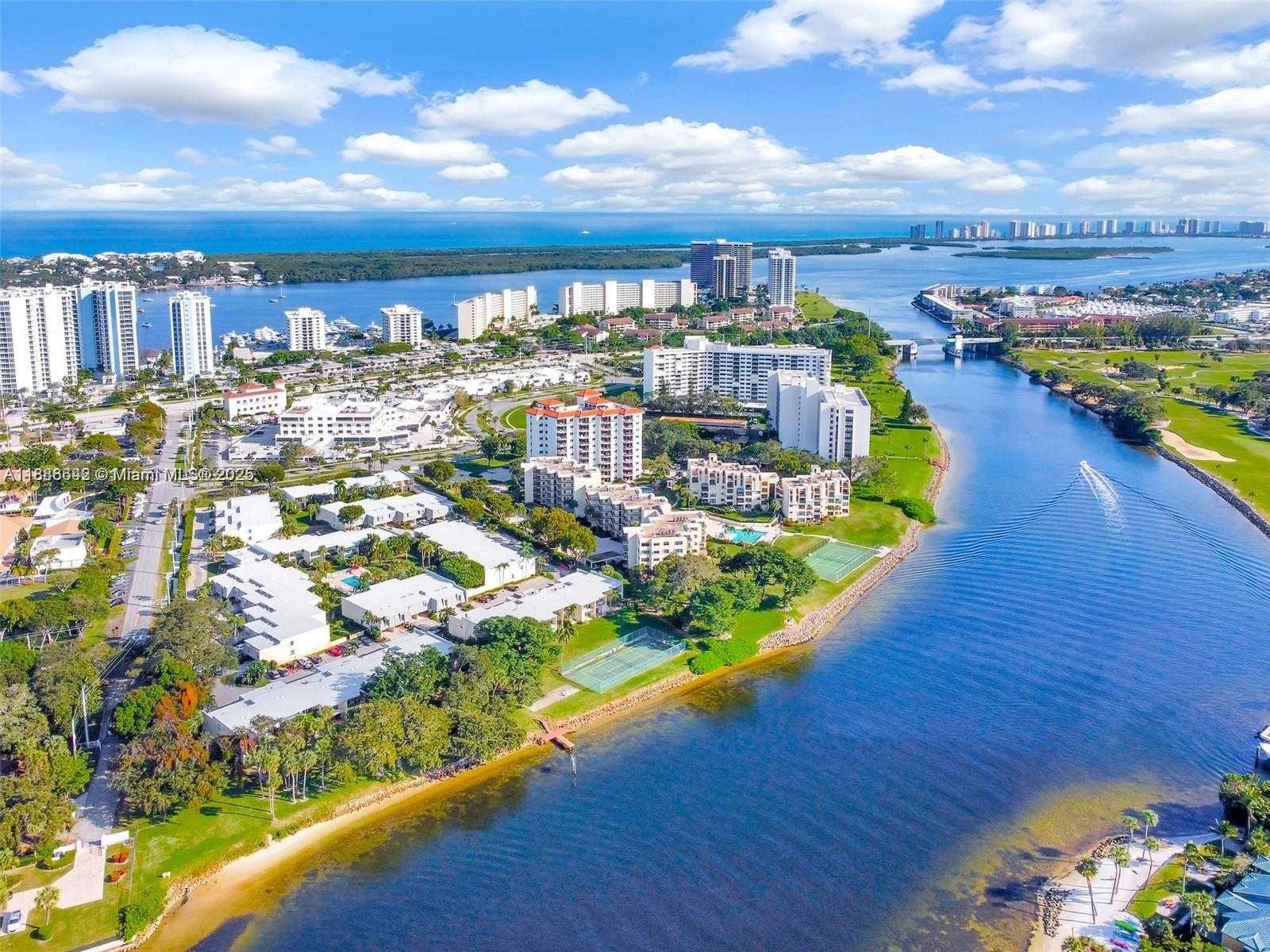 Small Image of 372 GOLFVIEW RD #201, North Palm Beach Number 32