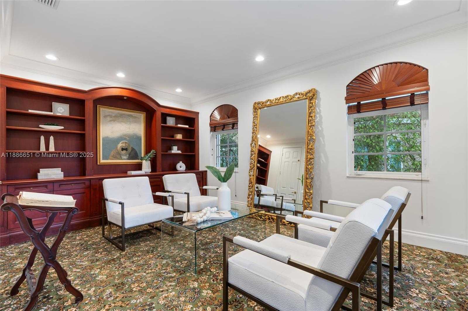 Small Image of 305 NORTH HIBISCUS DR, Miami Beach Number 25