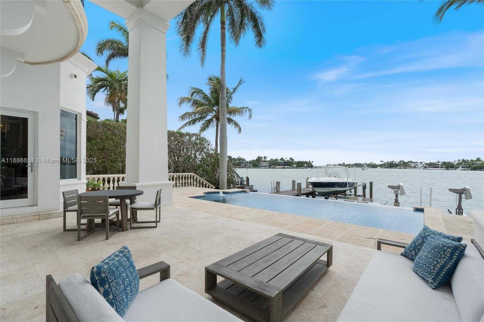 Small Image of 305 NORTH HIBISCUS DR, Miami Beach Number 28