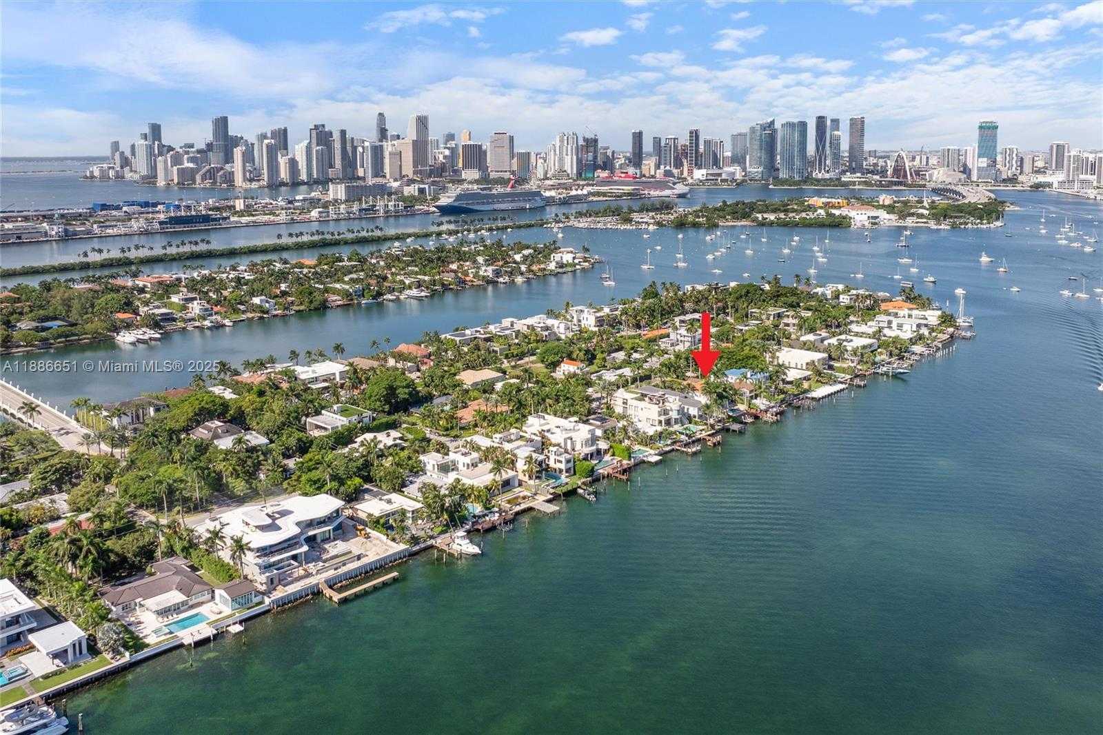 Small Image of 305 NORTH HIBISCUS DR, Miami Beach Number 39