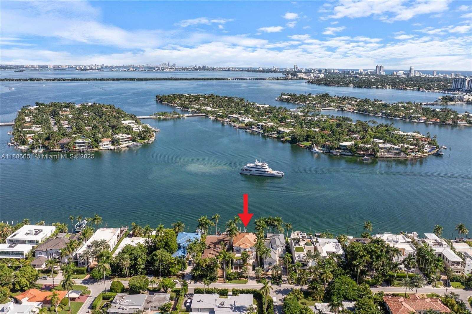 Small Image of 305 NORTH HIBISCUS DR, Miami Beach Number 41