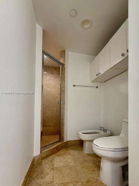 Small Image of 4775 COLLINS AVE #2507, Miami Beach Number 8