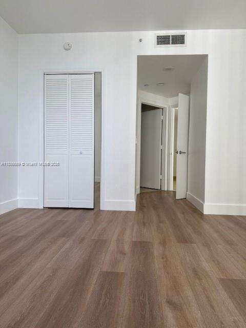 Small Image of 4775 COLLINS AVE #2507, Miami Beach Number 9