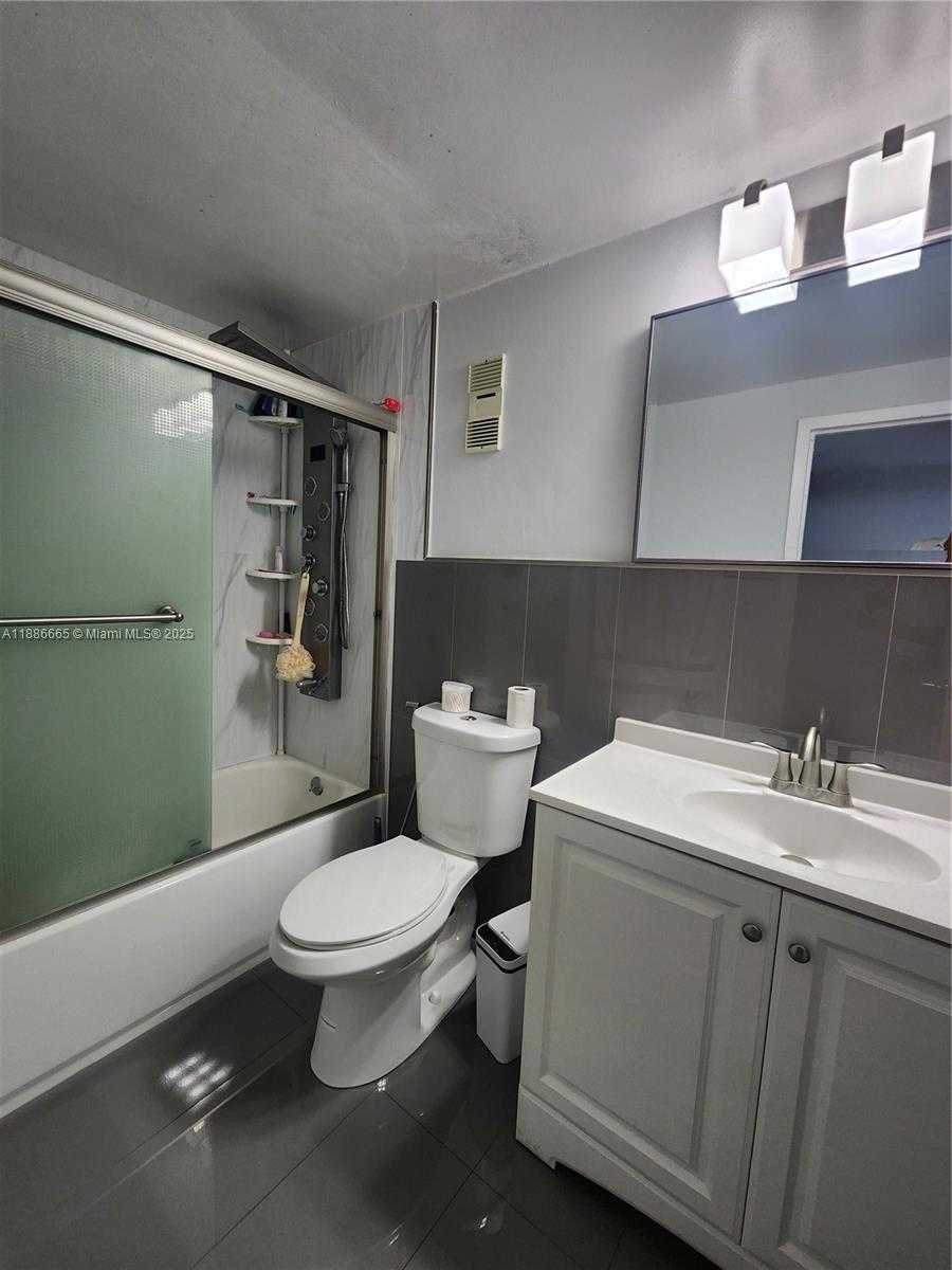 Small Image of 1825 WEST 44TH PL #1208, Hialeah Number 14