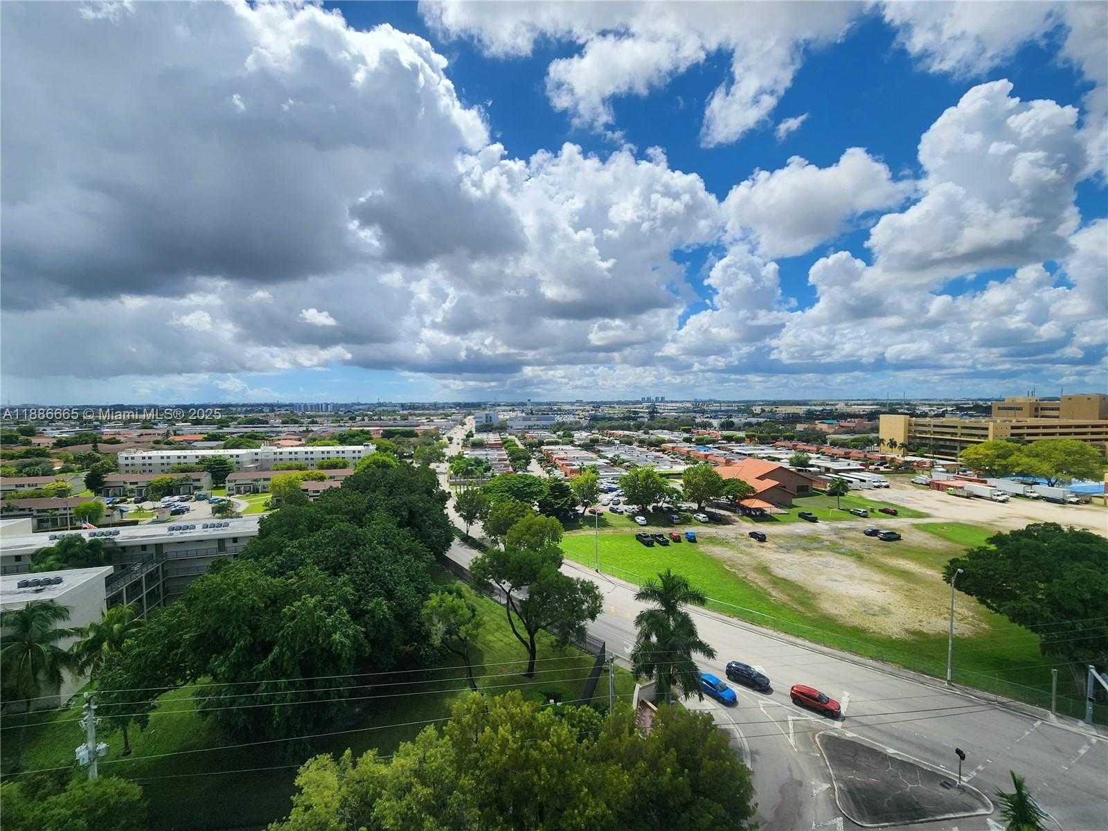 Small Image of 1825 WEST 44TH PL #1208, Hialeah Number 34