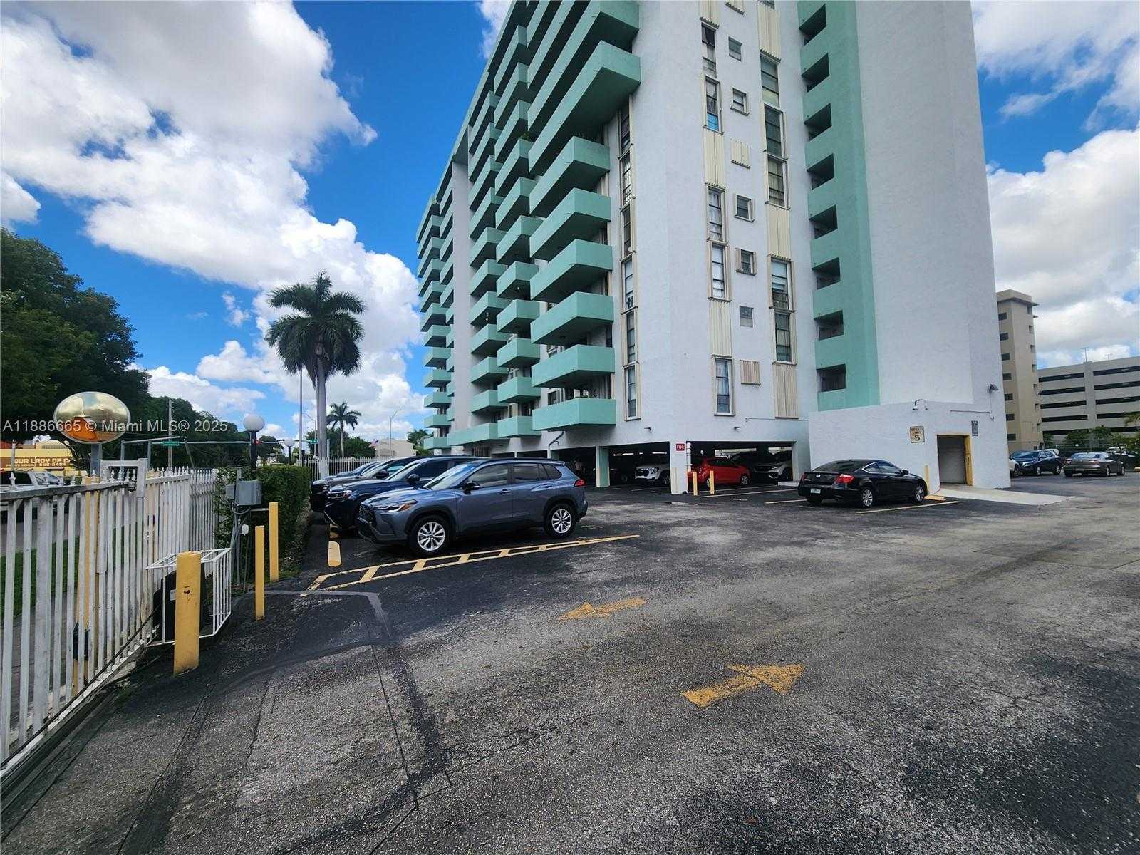 Small Image of 1825 WEST 44TH PL #1208, Hialeah Number 37