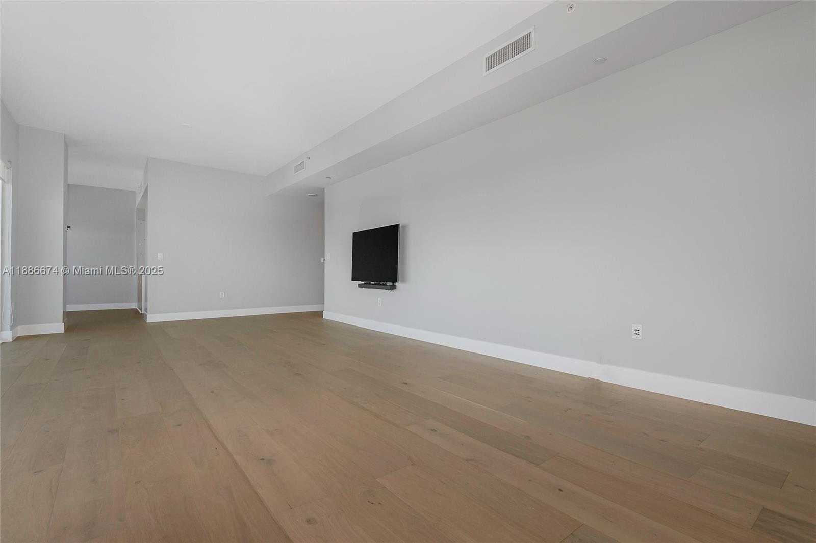Small Image of 6103 AQUA AVE #605, Miami Beach Number 14