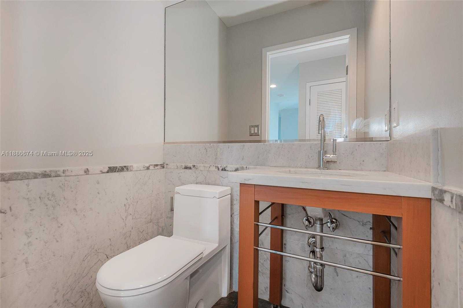Small Image of 6103 AQUA AVE #605, Miami Beach Number 20